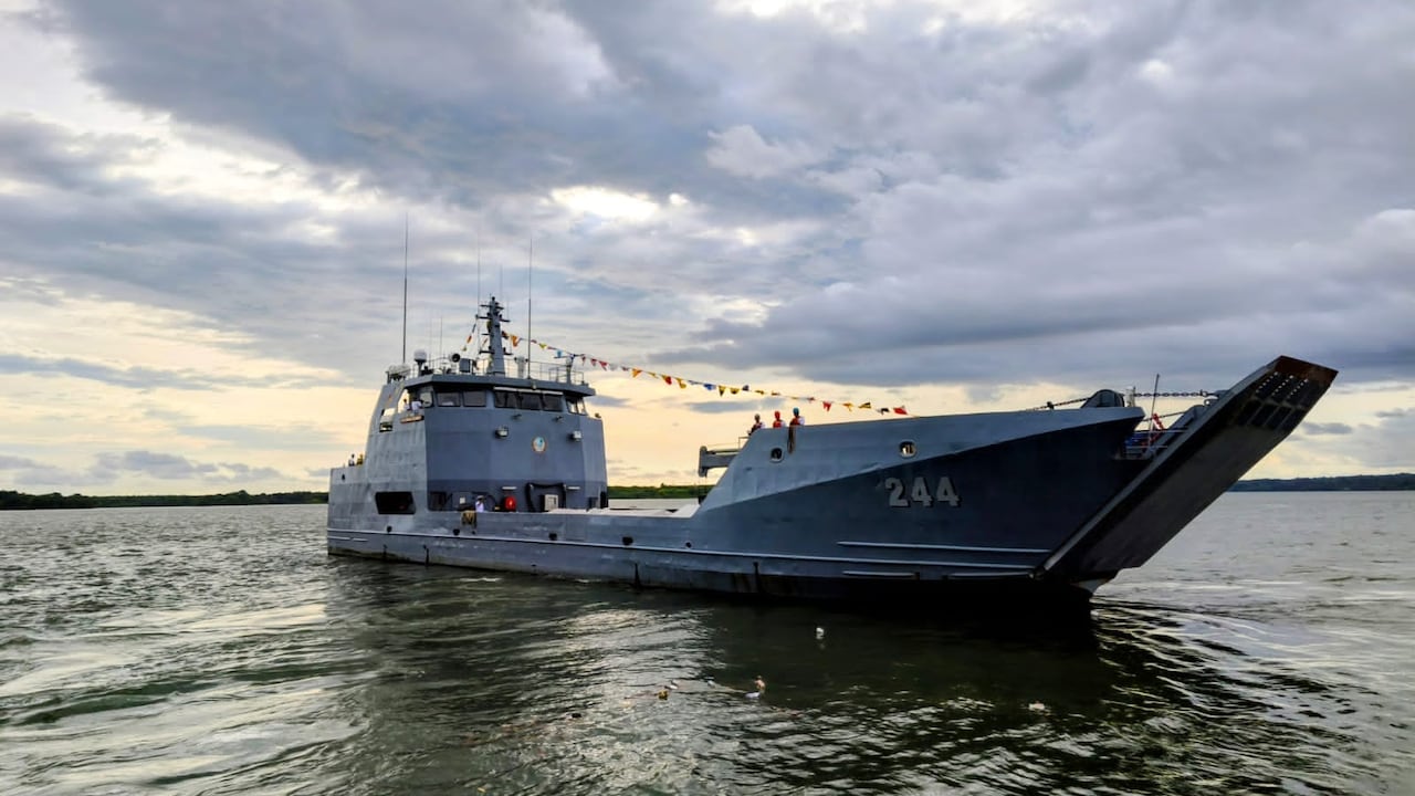 El ARC Bahía Colombia partió desde Buenaventura para adelantar una jornada médico humanitaria.