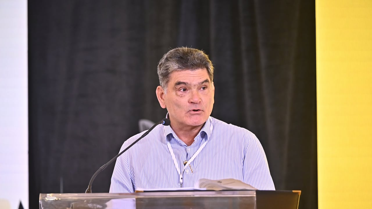 El procurador general de la Nación, Gregorio Eljach, defendió la libertad de empresa y la autonomía de los órganos de control durante el 36.º Congreso Nacional de las Cajas de Compensación Familiar de Asocajas, en Cartagena. En su intervención, destacó el aporte de los empleadores al empleo formal y a los beneficios sociales, y señaló que la confianza institucional se construye con hechos.