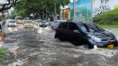 El fuerte aguacero registrado en la tarde de este lunes, 11 de mayo de 2026, en Cali, dejó algunas vías inundadas