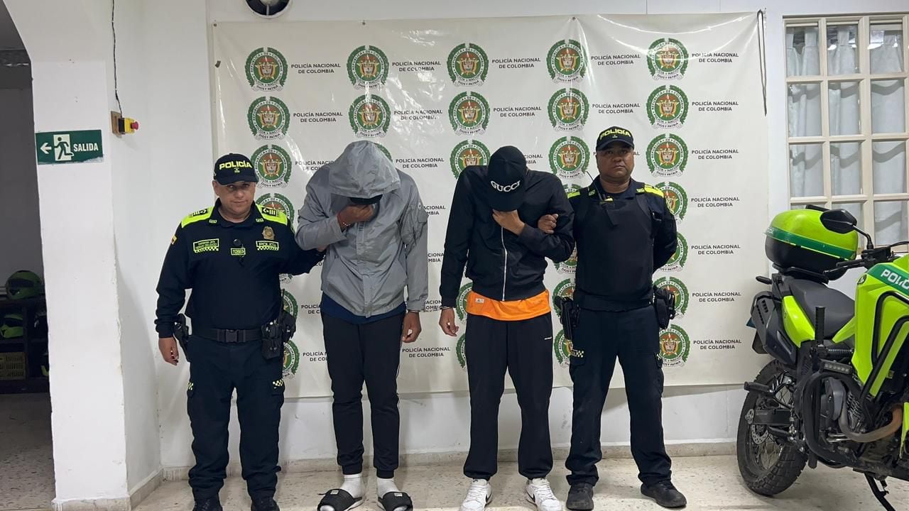 Durante el operativo, las autoridades recuperaron cinco cargas de café y otros elementos que habían sido robados a los habitantes del predio rural.