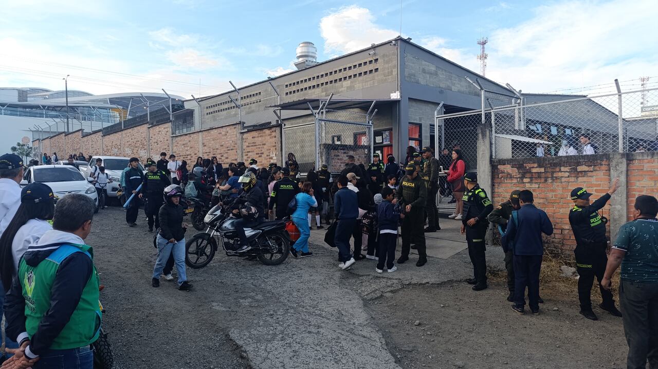 Controles policiales en colegios de Popayán