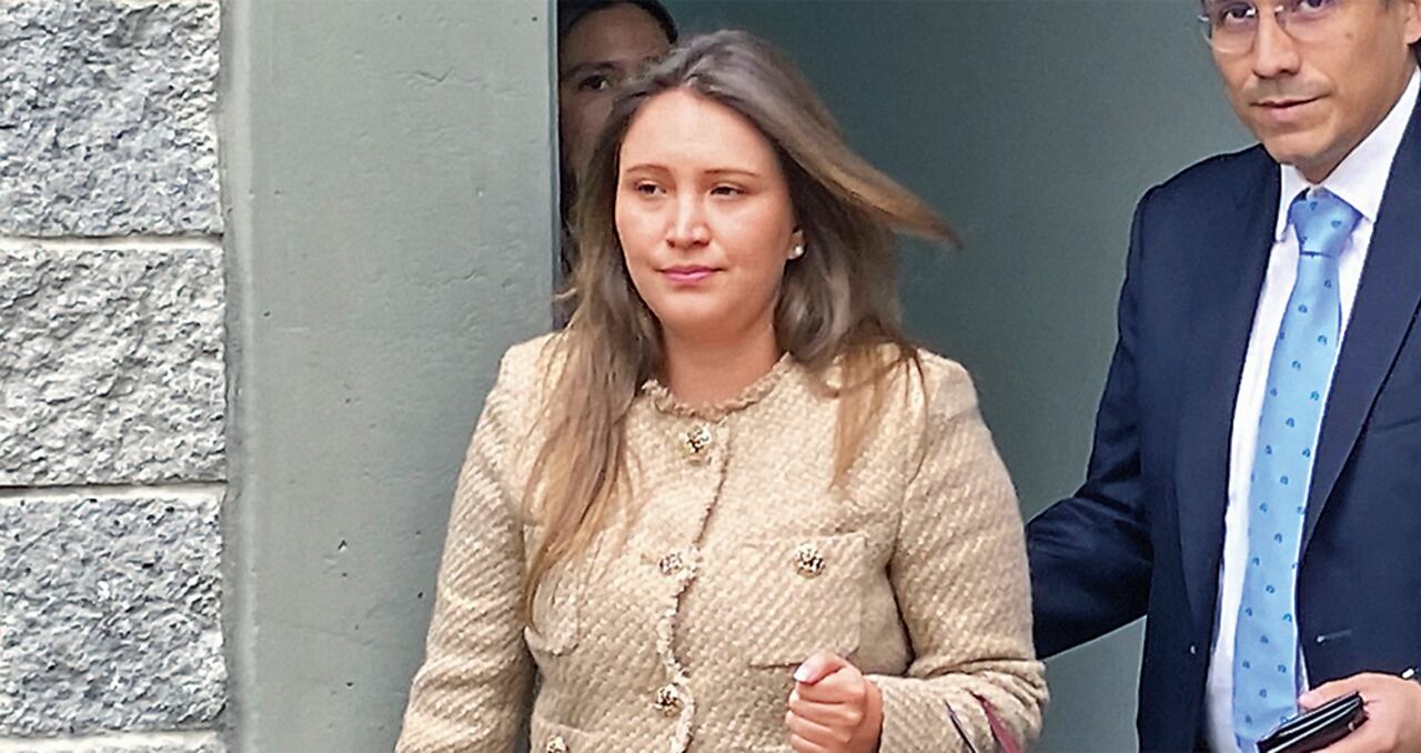 María Alejandra Benavides, exasesora del exministro de Hacienda Ricardo Bonilla, contará en la Corte Suprema todo sobre los contratos corruptos para los congresistas. Busca inmunidad total y salpicará también a Bonilla.