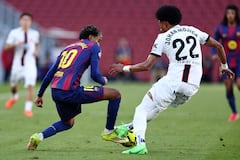 Johan Mojica ante Barcelona