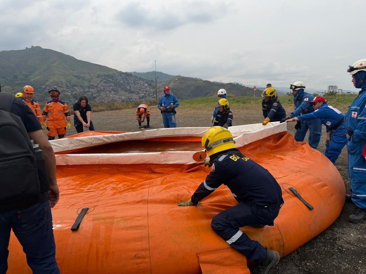 Durante 2026, en la ciudad se han realizado tres simulacros comunitarios para evaluar la capacidad de respuesta ante incendios, fugas de gas y avenidas torrenciales. Fenómeno de El Niño.