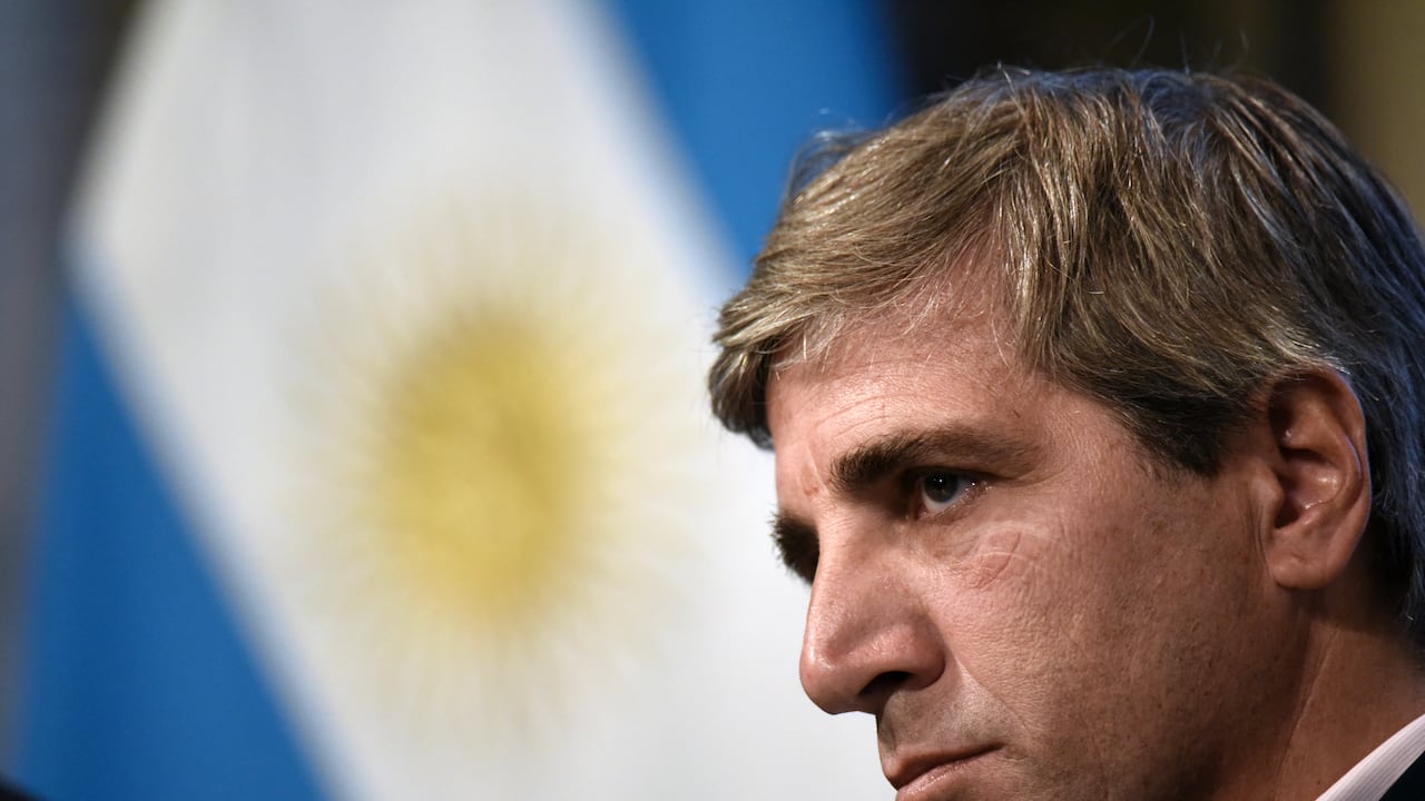 El presidente electo de Argentina, Javier Milei, confirmó que Luis Caputo será su ministro de Economía.