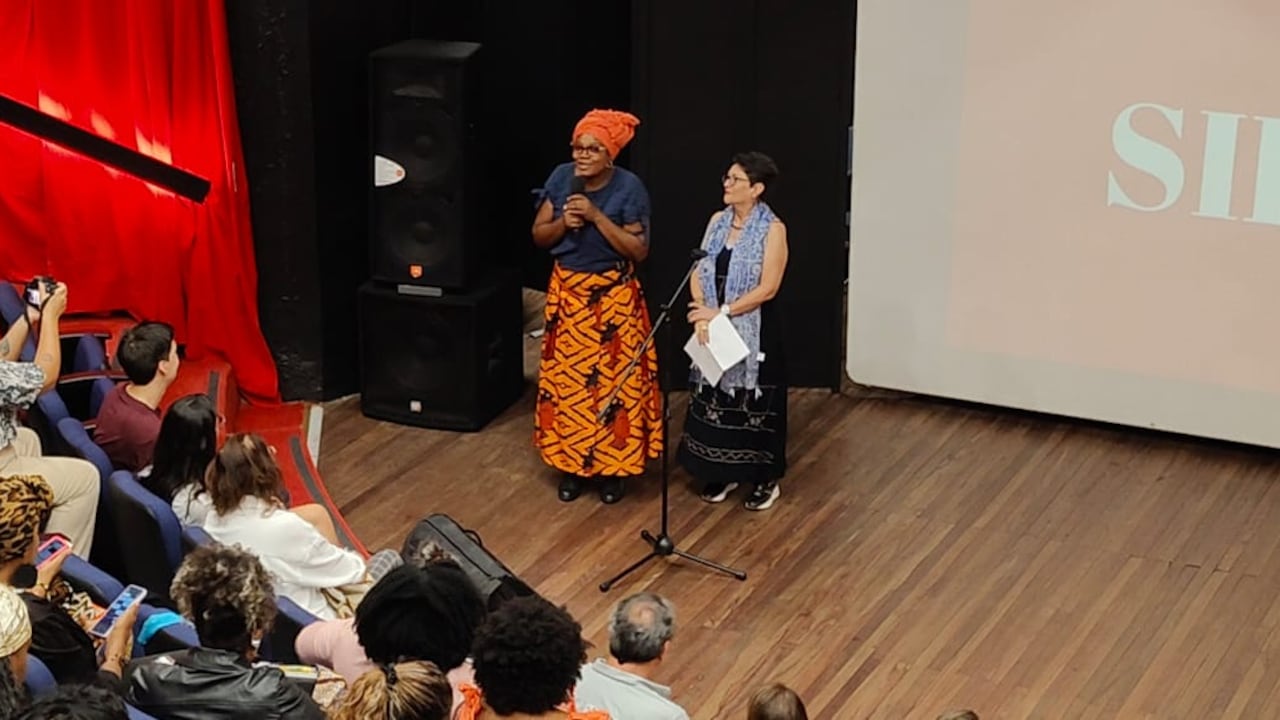 Proyección del documenta Voces Siempre Vivas, VIH, SIDA