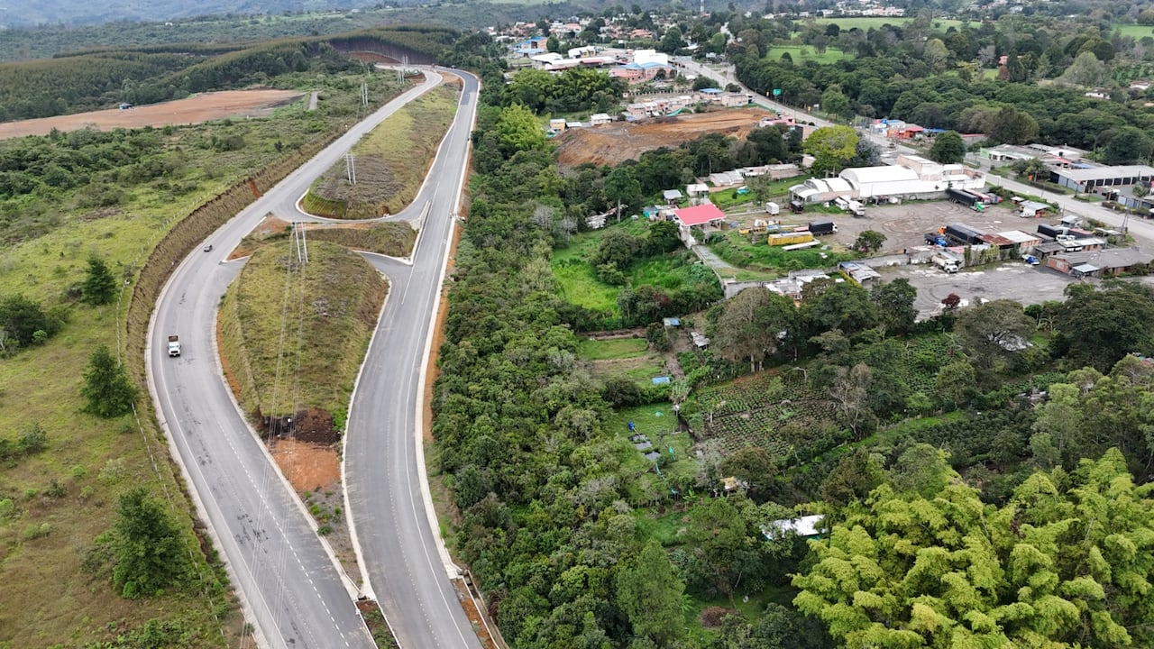 Nuevo Cauca S.A.S., realizará seguimiento permanente a la situación y mantendrá informada a la ciudadanía sobre cualquier novedad que se presente. La empresa agradece la comprensión de la comunidad y reitera su compromiso con el desarrollo responsable del proyecto y con el bienestar de la región.