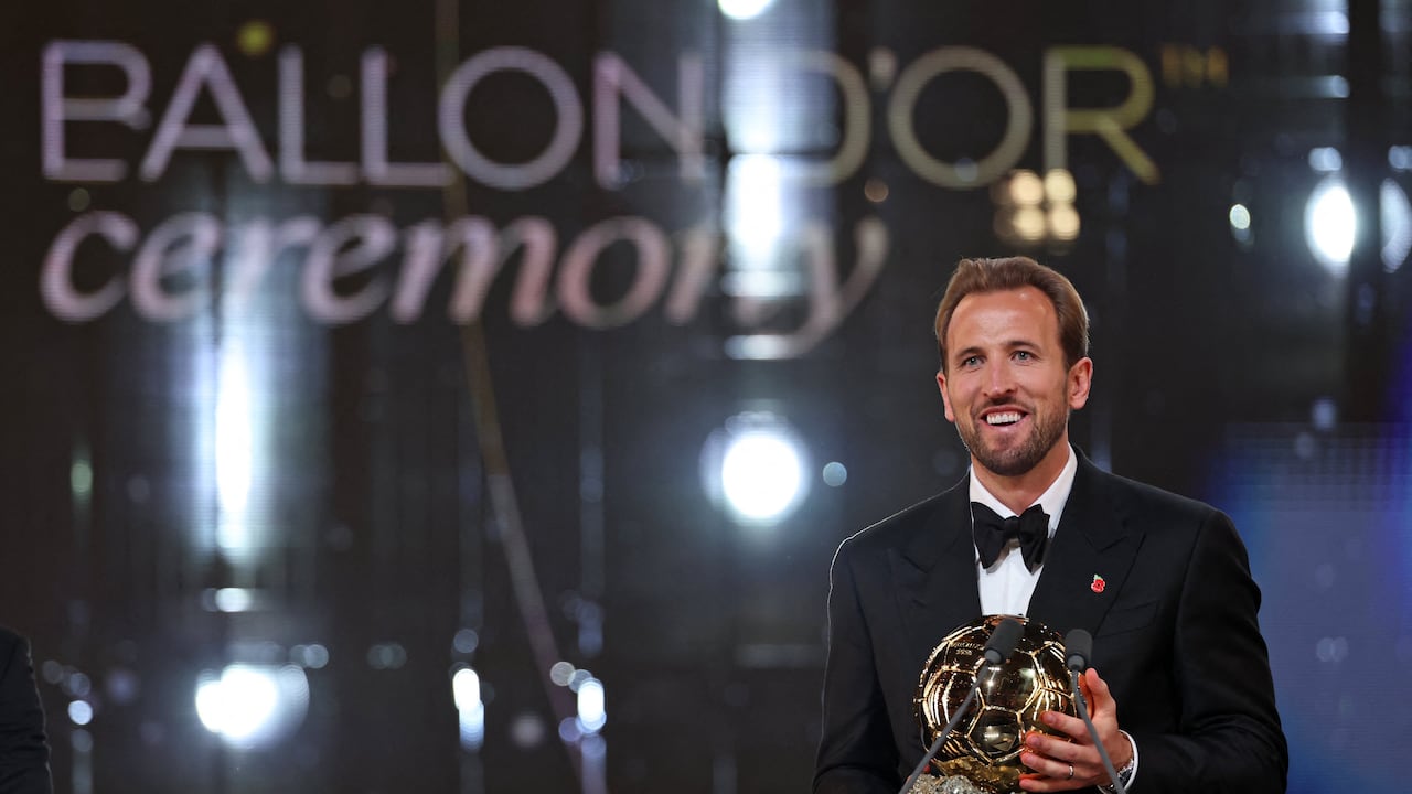 Harry Kane con el Balón de Oro 2026.