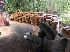 En seis diligencias de allanamiento adelantadas en Sandoná, Nariño, la Policía Nacional capturó a 37 personas señaladas de integrar redes dedicadas a la producción ilegal de panela.