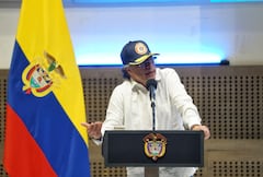 Gustavo Petro en acto público en Cali regañó a un alto mando militar.