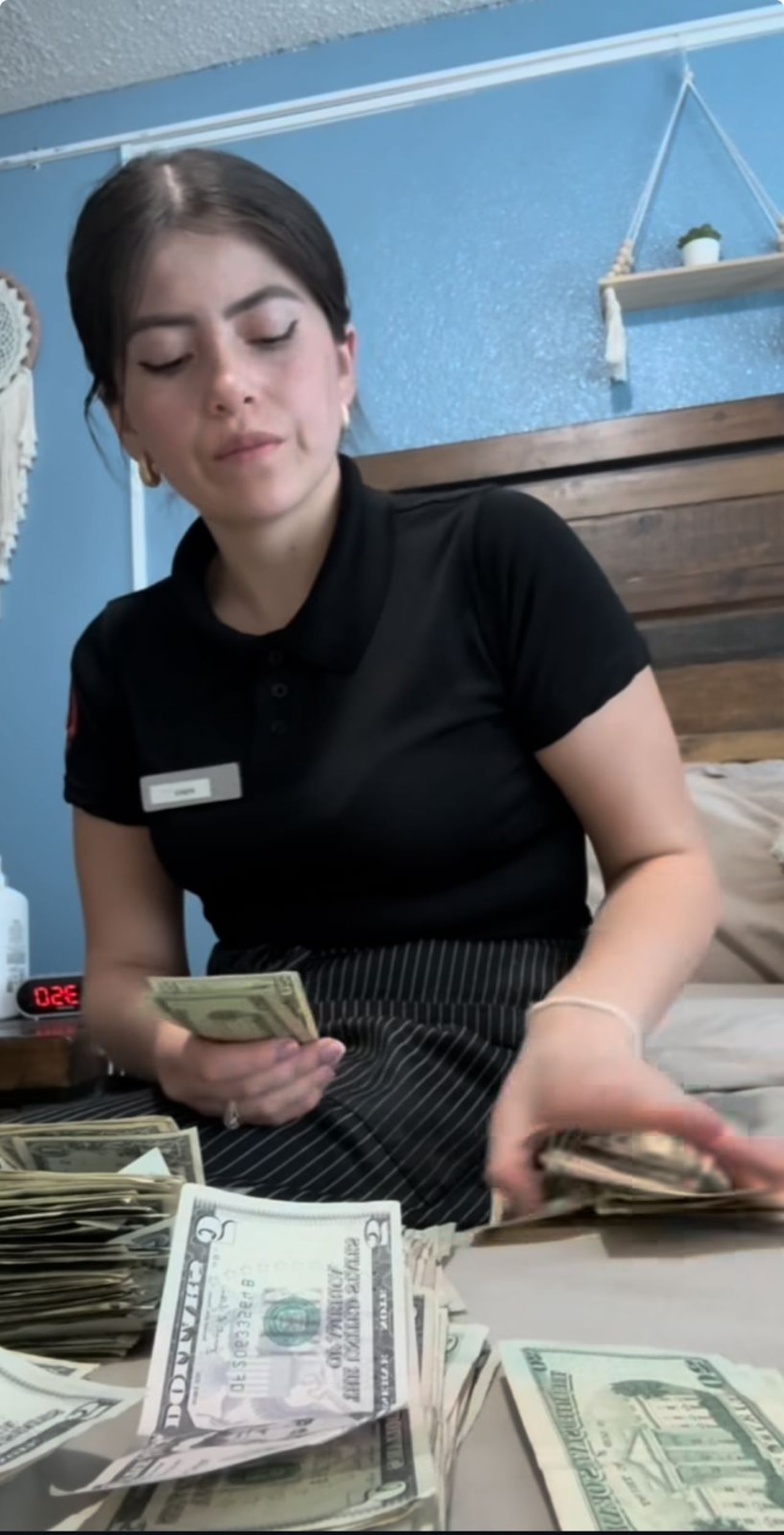 Colombiana en el exterior ahorró por cuatro años y construyó seis apartamentos en Colombia.