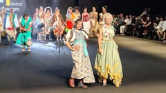 Desfile por Mónica Fonnegra, reconocida por su enfoque en la economía circular, el uso de textiles recuperados y la aplicación de nanotecnología.