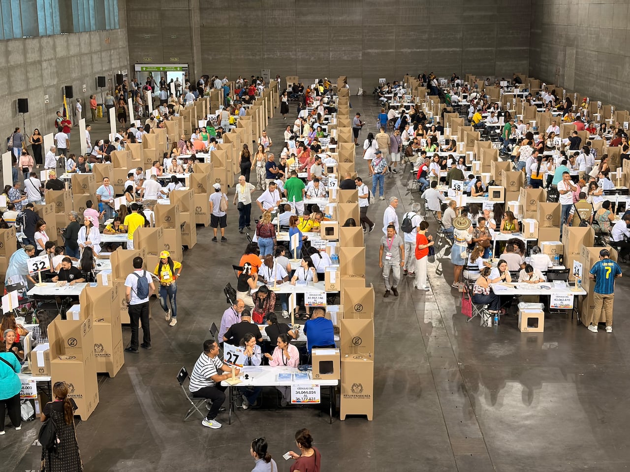 Las jornadas electorales se desarrollaron en completa normalidad, sin incidentes que afectaran el ejercicio del derecho al voto en España.