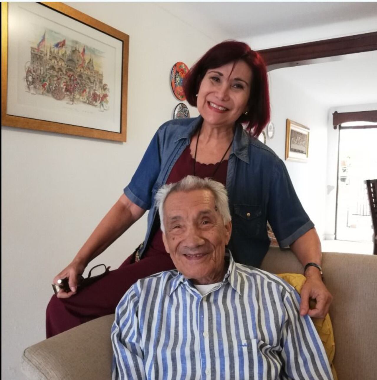 Isabella Pietro en compañía de Luisé.