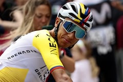 Ineos Grenadiers' Colombian rider Egan Bernal is pictured before the 13th stage of the 108th Giro d'Italia cycling race of 180kms from Rovigo to Vicenza on May 23, 2025. (Photo by Luca Bettini / AFP)