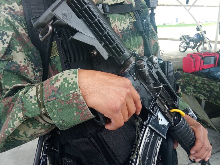 En este miércoles 7 de mayo se presentaron dos ataques contra el Ejército en Suárez y Caloto, resultando herido un soldado profesional, como bien confirmaron las autoridades.