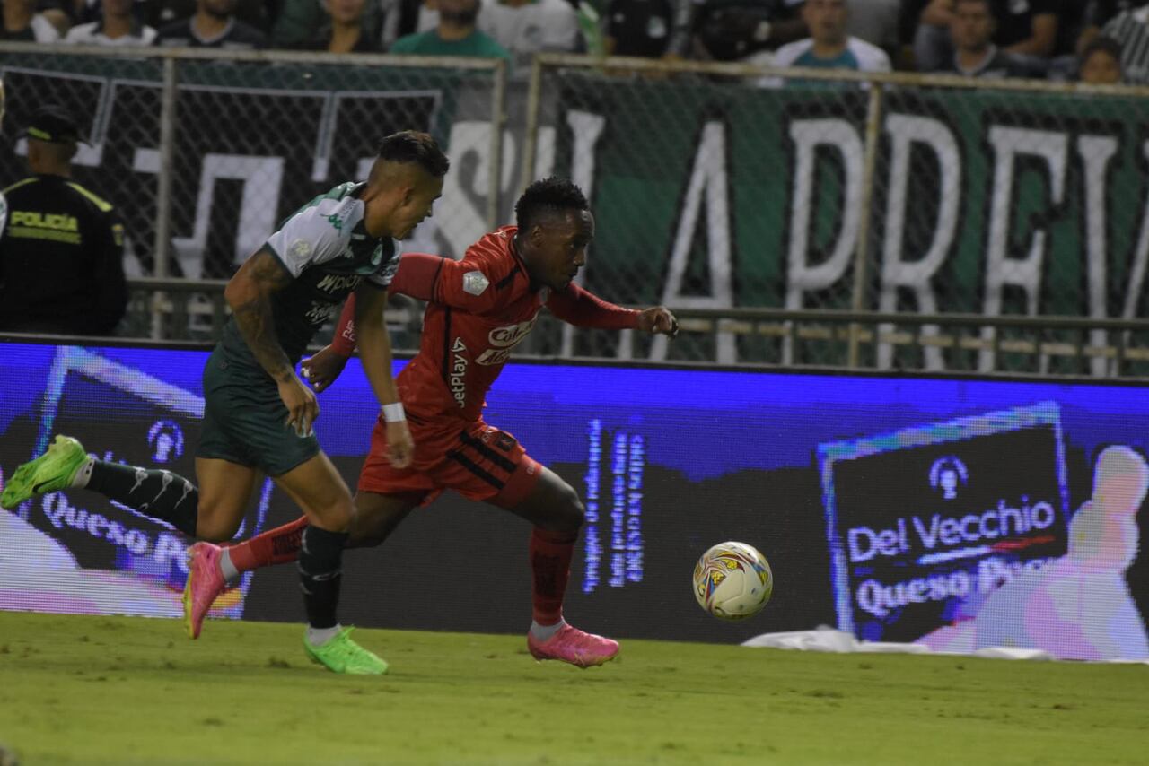 Deportivo Cali América en el estadio de Palmaseca