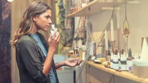 Las personas buscan una forma natural y efectiva de mejorar su estado de ánimo y reducir el estrés, y los aromas han demostrado que pueden ser una alternativa poderosa para lograrlo.