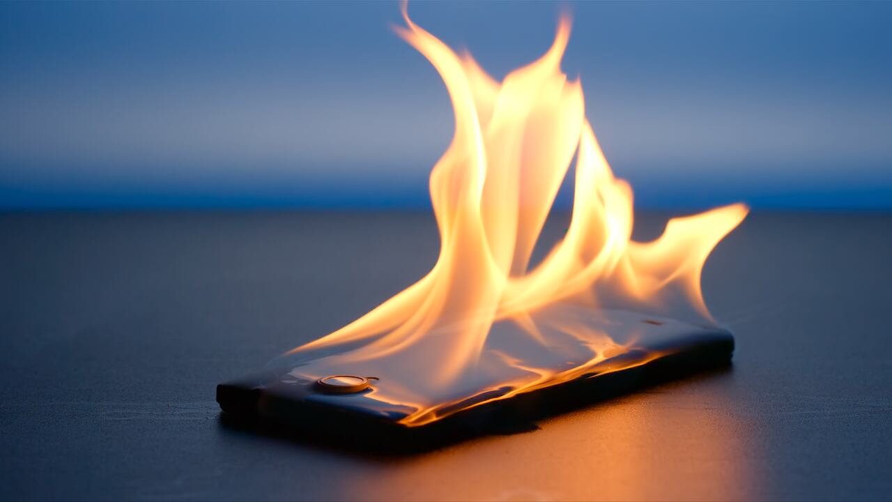 Un celular caliente con frecuencia podría estar en riesgo de daño.