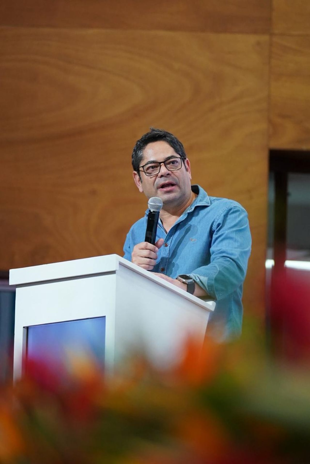 Guillermo Herrera, presidente de Camacol, manifiesta su rechazo a la imposición de aranceles por importación de productos de acero.