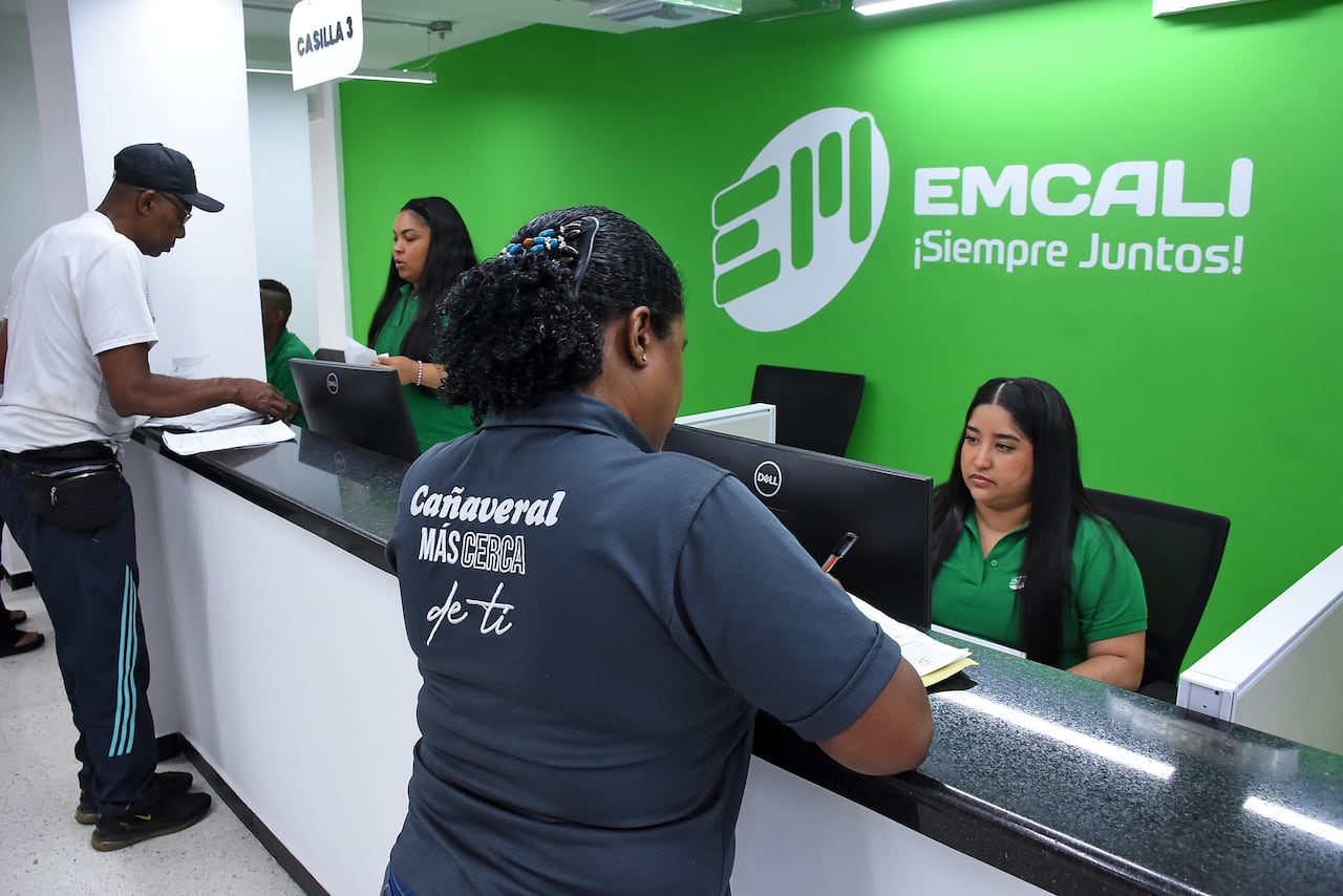 Entrega Centro de Atención Aguablanca CALI 14.