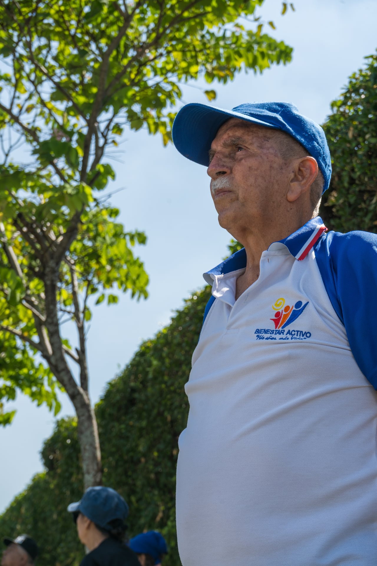 Dagoberto Vargas Betancur, de 75 años, participa tres días a la semana en el programa Bienestar Activo, enfocado en promover la salud física y emocional de las personas mayores.