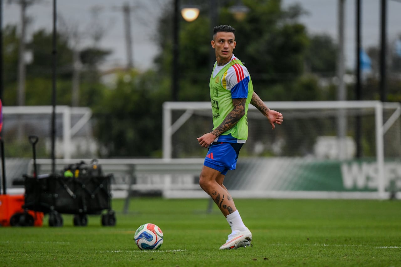 Kevin Castaño en un entrenamiento de la Selección Colombia.