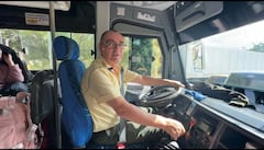 El conductor “El Padre”: 34 años al volante y una devoción que acompaña a los viajeros en Medellín