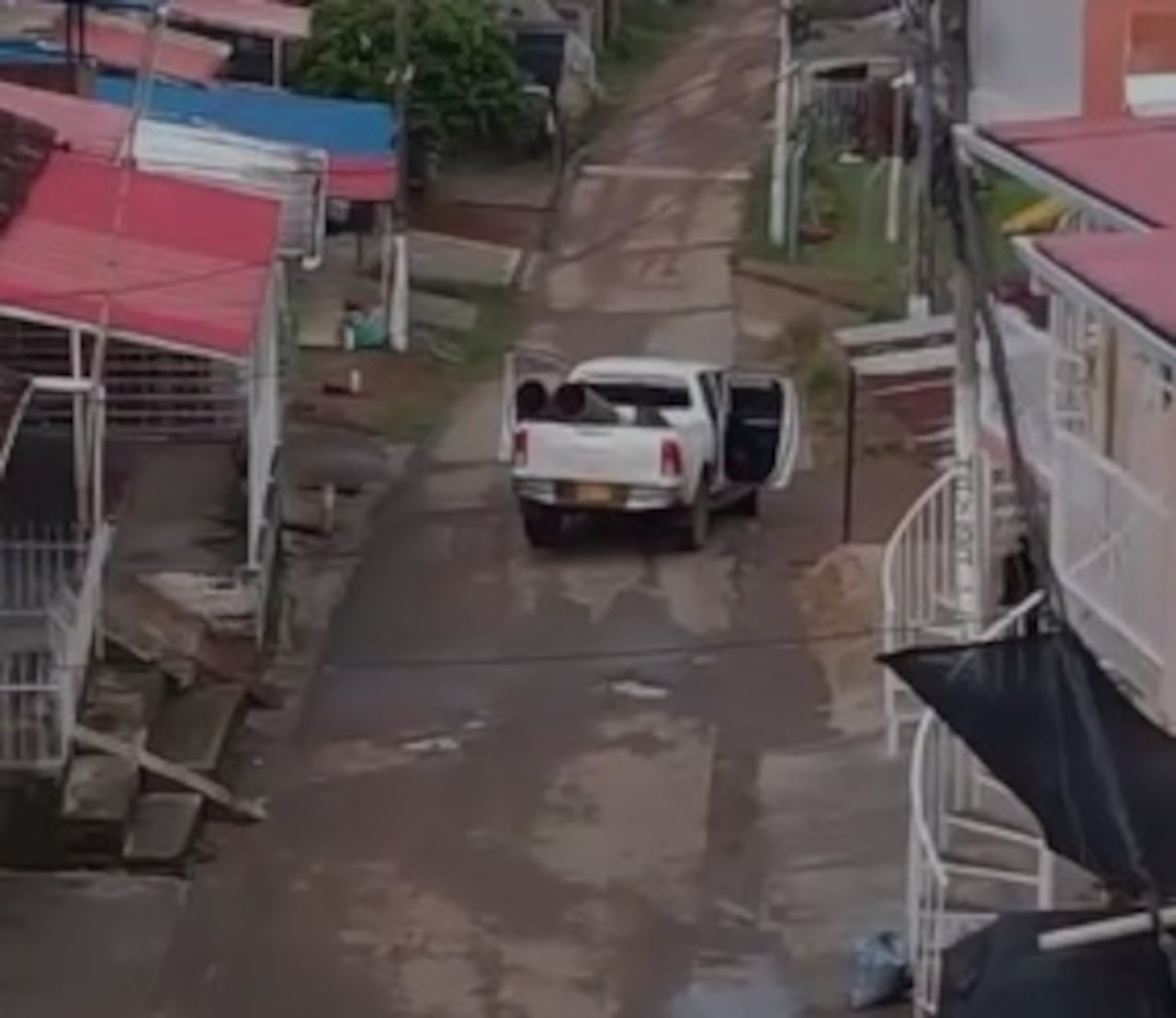 La presencia aérea de la Fuerza Pública permitió frustrar un presunto atentado que habría sido preparado por disidencias armadas en zona rural del norte del Cauca.