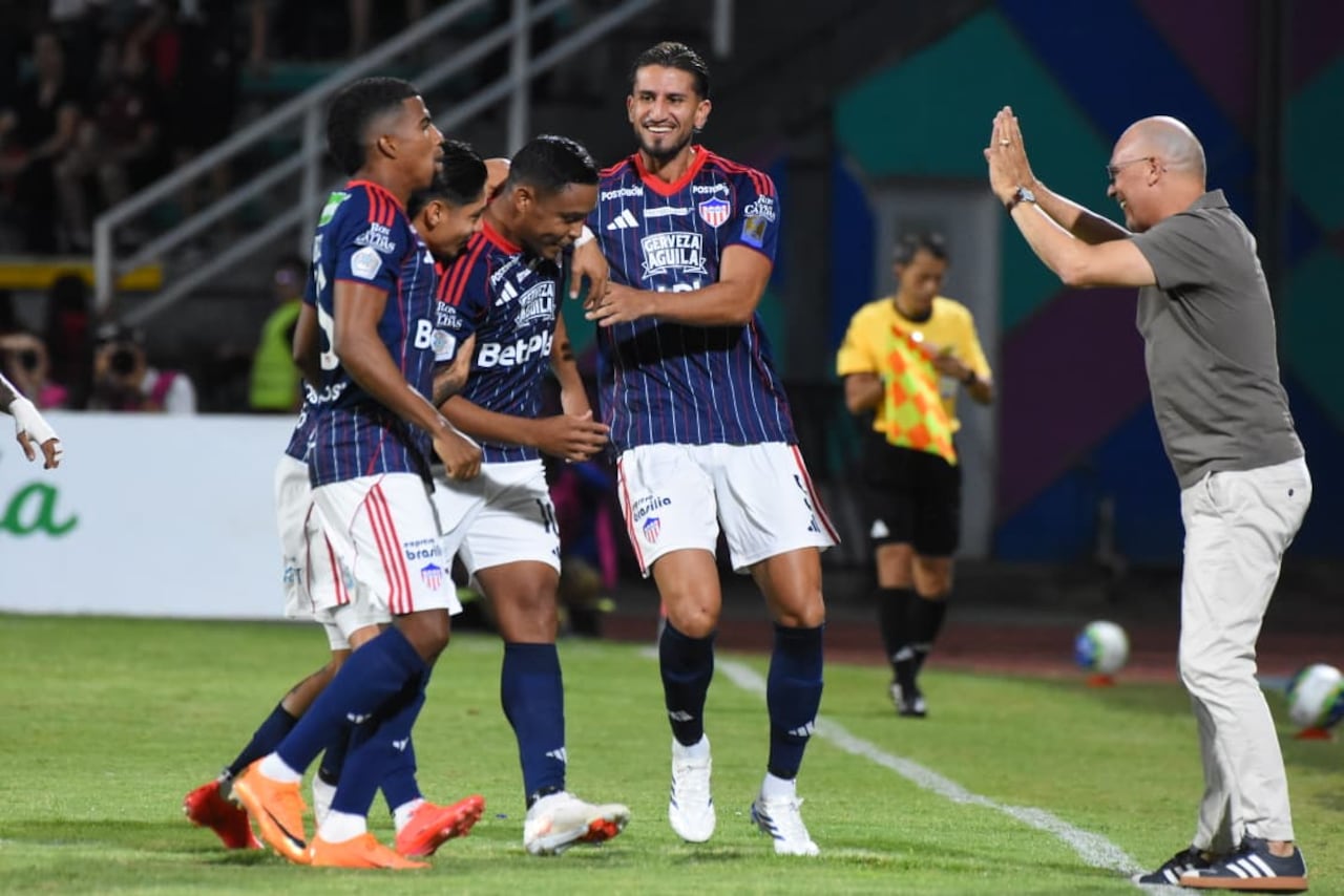 Imagen del compromiso entre América de Cali y Junior de Barranquilla por la fecha 7 del segundo semestre de la Liga Colombiana 2026.