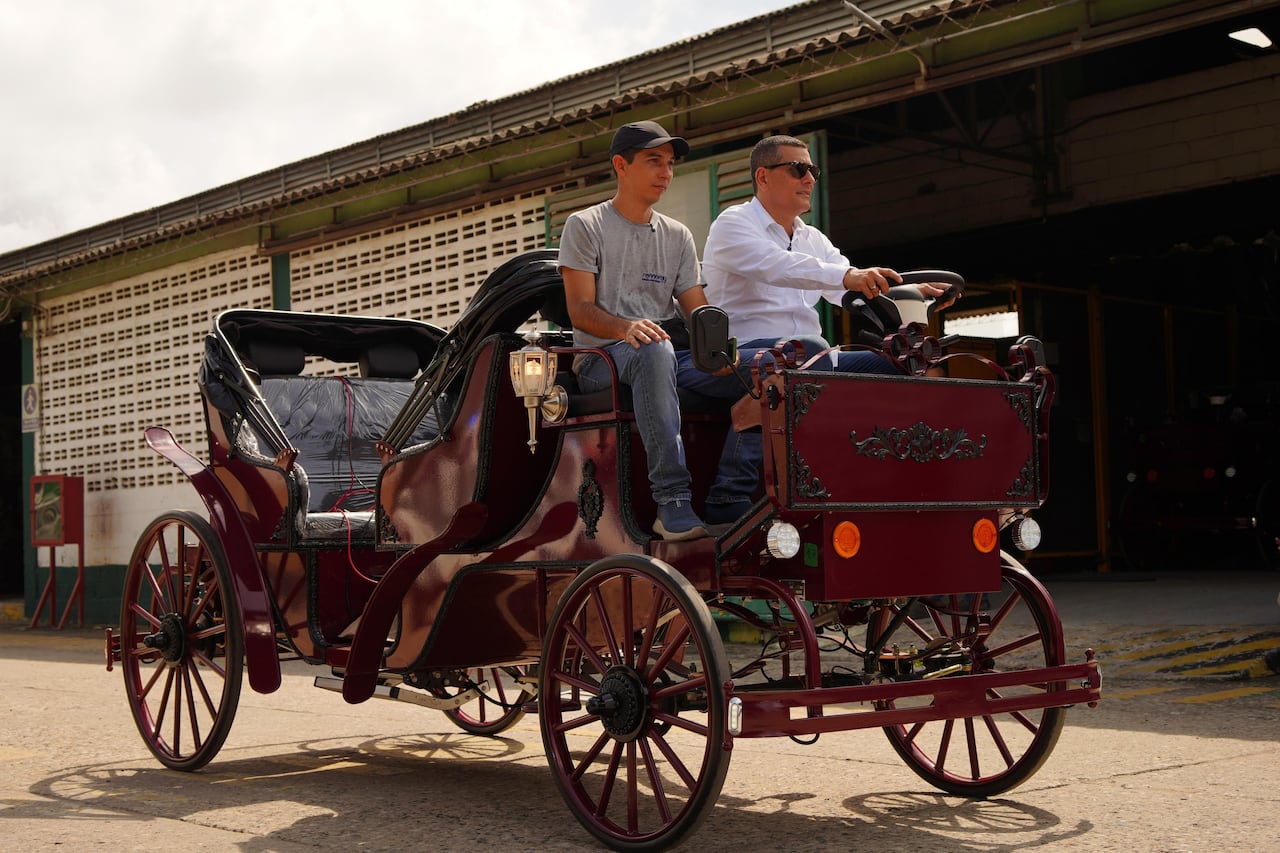 Así serán los nuevos coches eléctricos que reemplazarán a las carrozas de caballos.