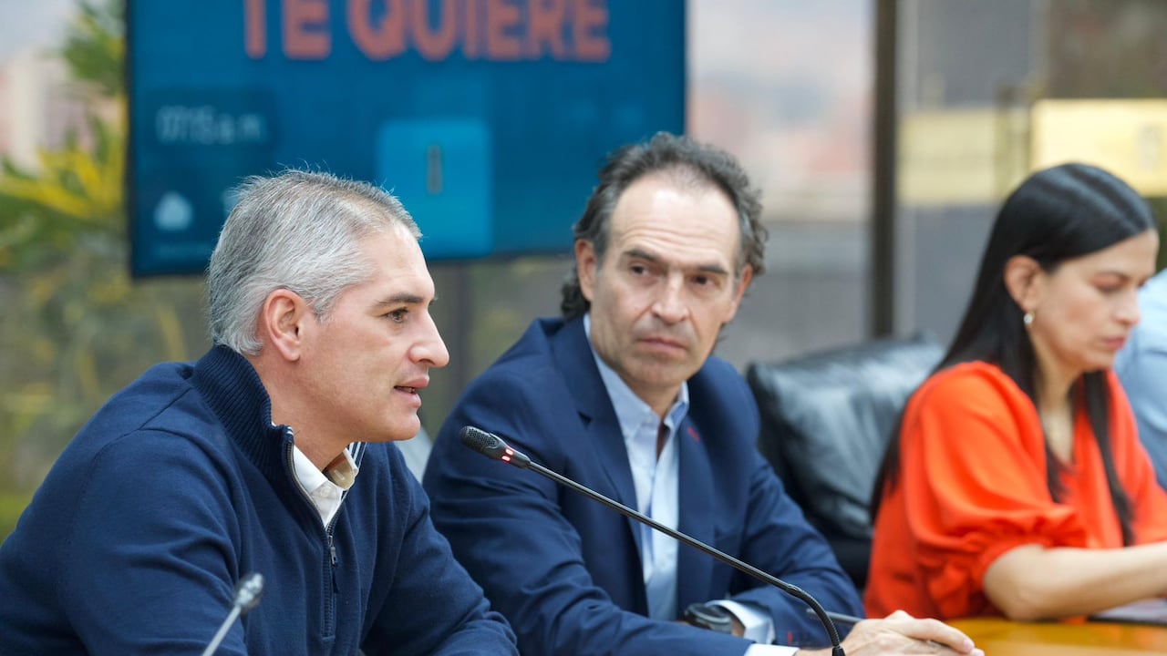 Gobernador de Antioquia, Andrés Julián Rendón, y el alcalde de Medellín, Federico Gutiérrez.