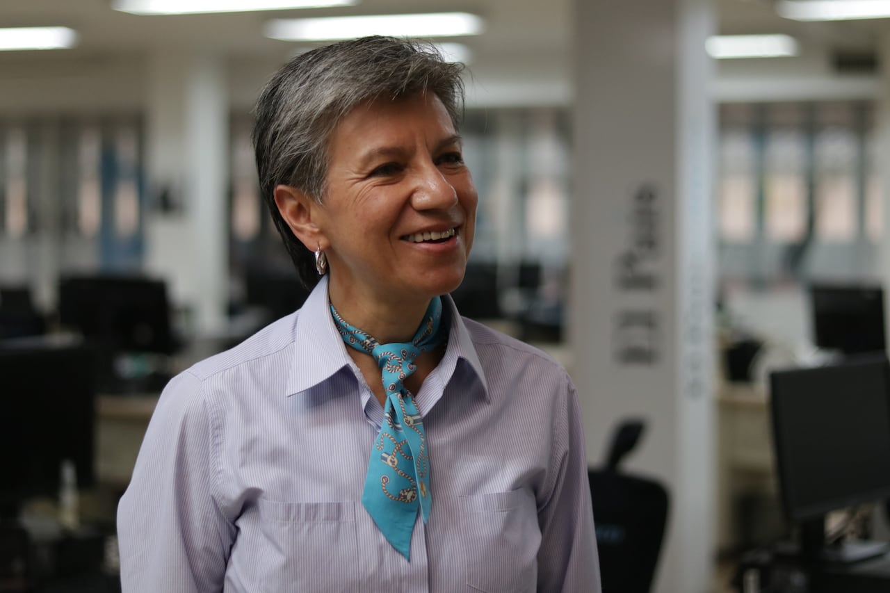 Claudia López en El Péndulo al Aire de El País.