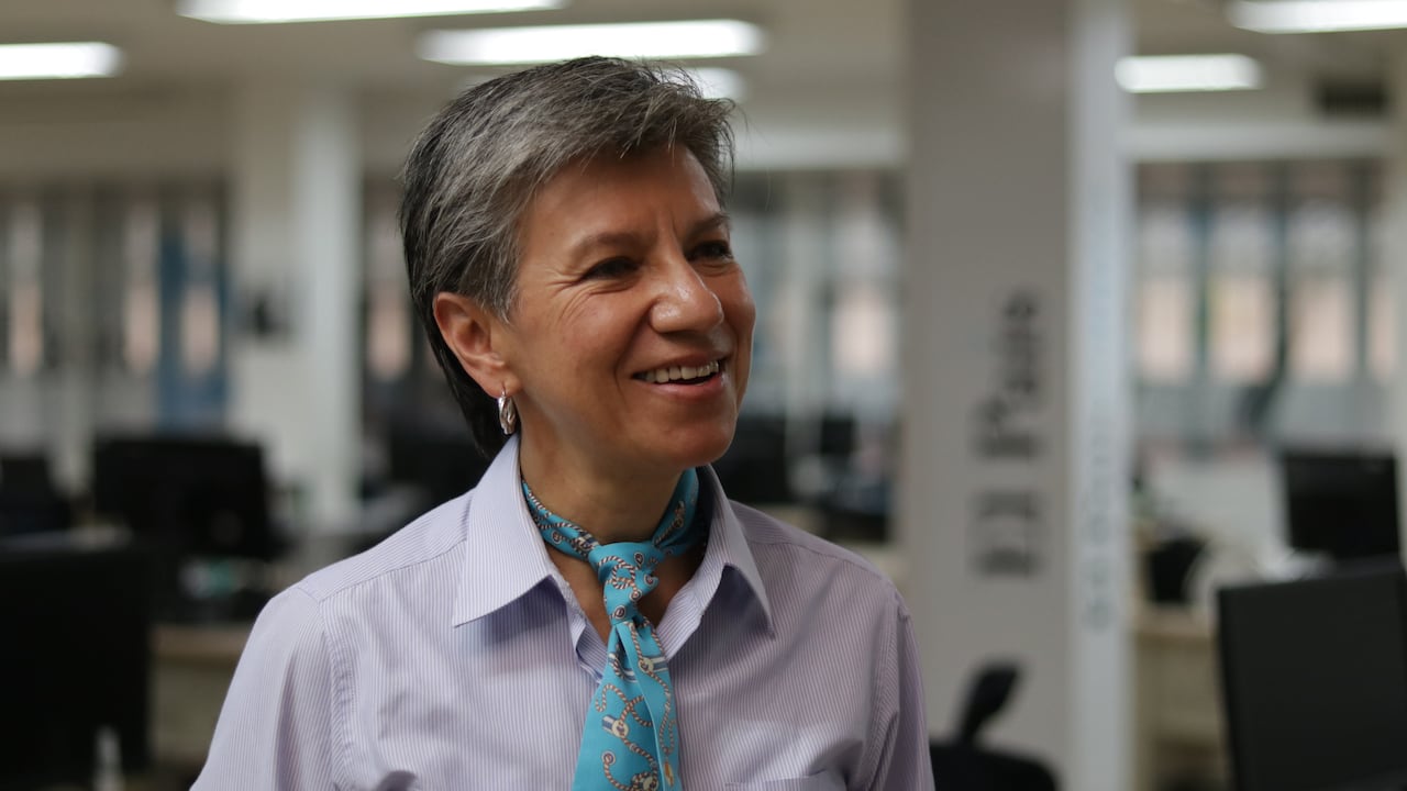 Claudia López en El Péndulo al Aire de El País.