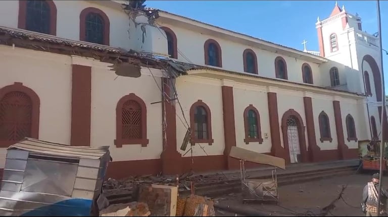 La iglesia del municipio de El Tambo, Cauca, terminó averiada en su estructura tras el fuerte temblor registrado en la mañana de este lunes 10 de agosto.