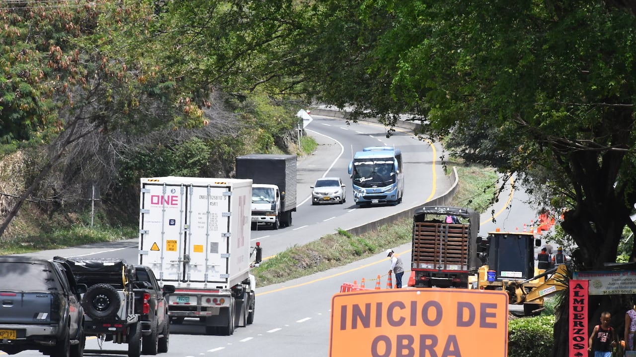 Activo: Inicios de obras del proyecto de quinta generación (5G) de la nueva malla vial del Valle del Cauca, corredor Buenaventura Loboguerrero, Buga. foto José L Guzmán. EL País