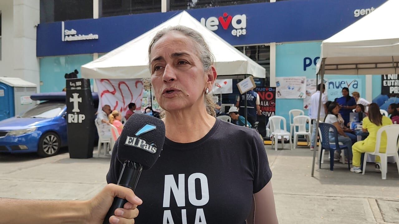 Sandra Martínez, cuidadora, recalcó que la principal exigencia es la garantía integral de los derechos de los pacientes.