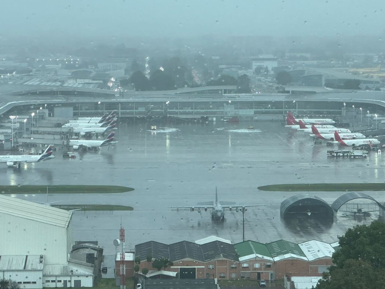 Los vuelos hacia Bogotá podrían presentar algunos retrasos.