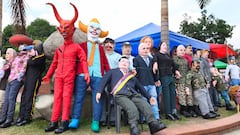 Caleños llegan a comprar sus años viejos a la calle 25 con carrera 2da norte.