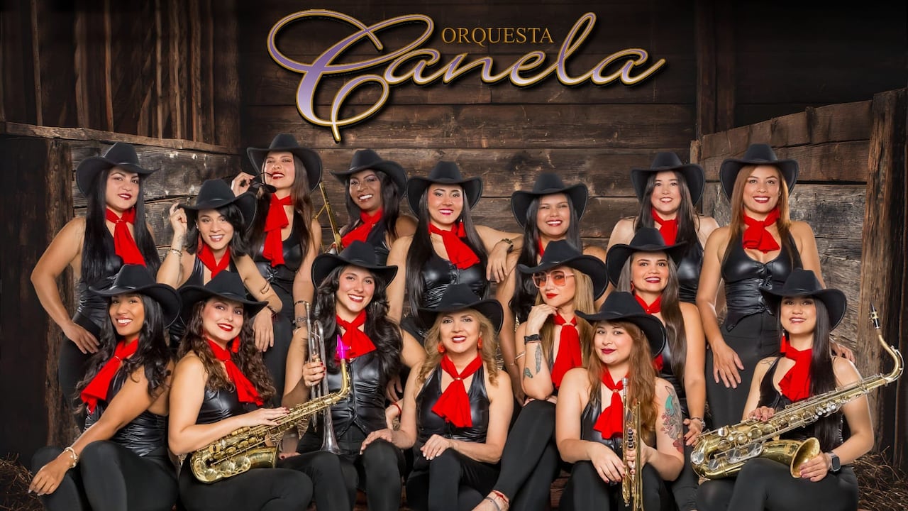 Orquesta Canela, dirigida por María Fernanda Múnera.