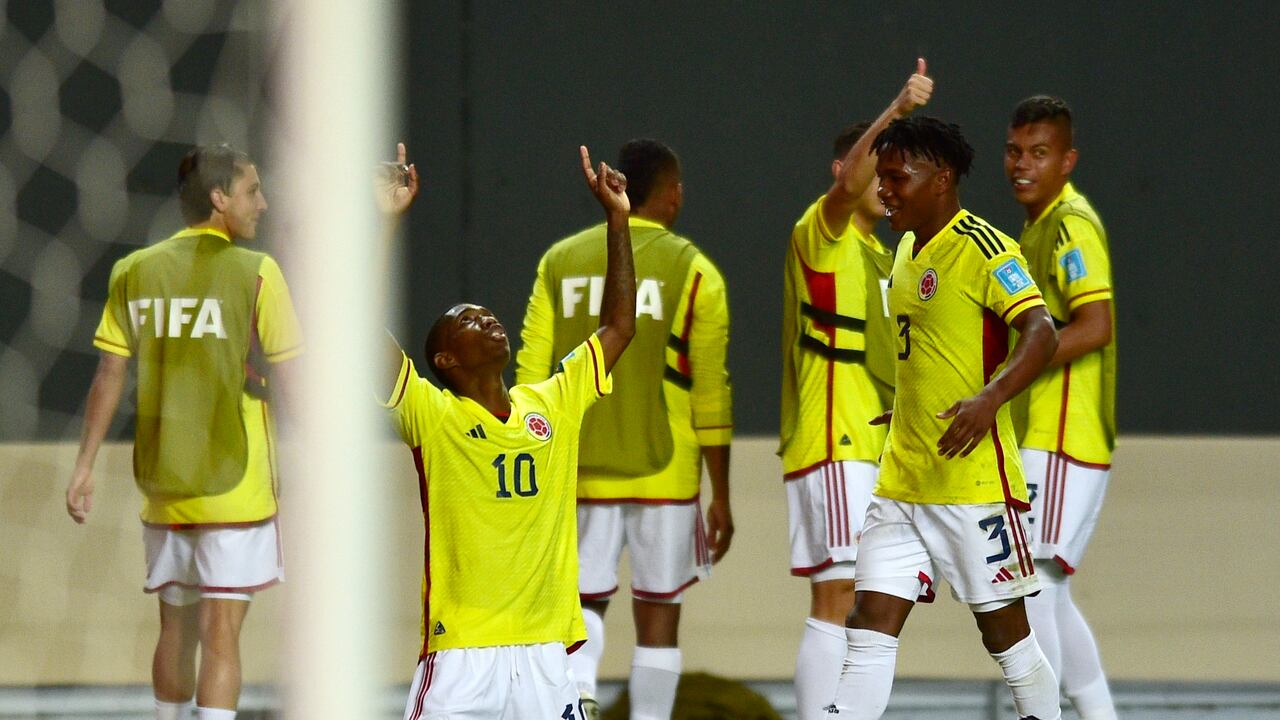 Colombia's Yaser Asprilla (10), celebrates scoring his side's first goal against Japan during a FIFA U-20 World Cup Group C soccer match at Diego Maradona stadium in La Plata, Argentina, Wednesday, May 24, 2023. (AP Photo/Gustavo Garello)