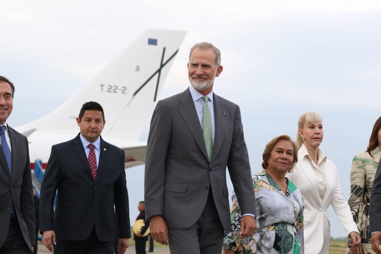El rey Felipe VI de España acompañará la histórica posesión presidencial de Abelardo de la Espriella.