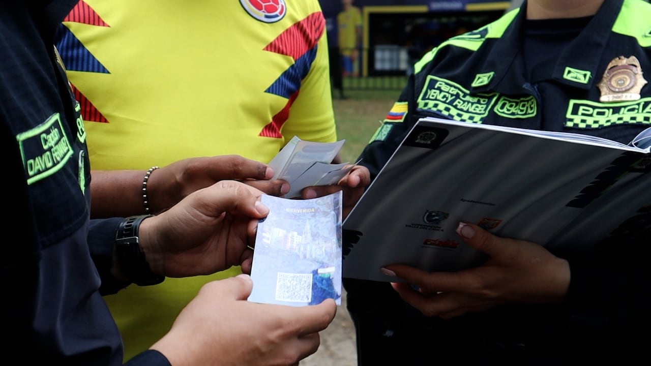 La Policía difundirá el link para la descarga de este álbum en las páginas de la Alcaldía y la Gobernación.