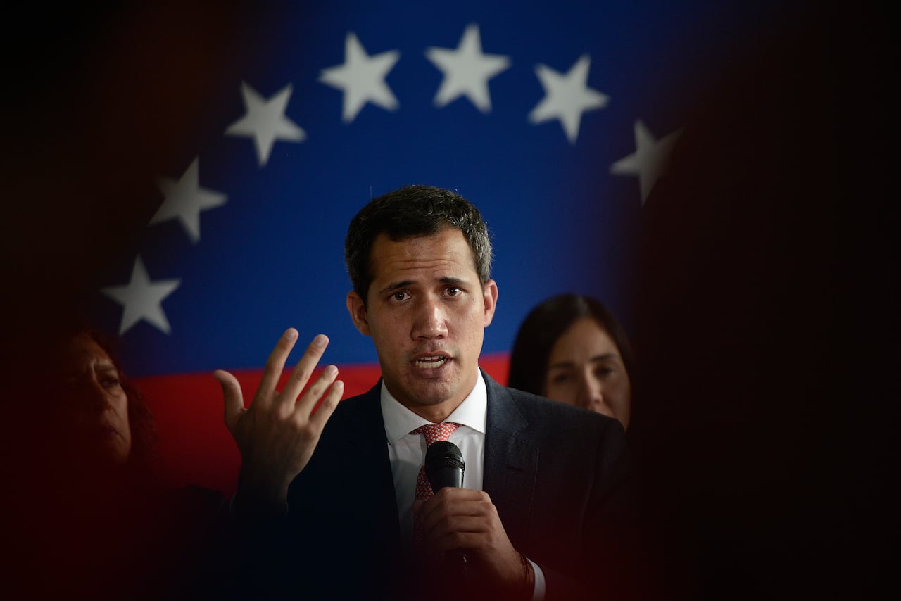 El líder de la oposición venezolana llegó a Estados Unidos, tras ser expulsado de Colombia