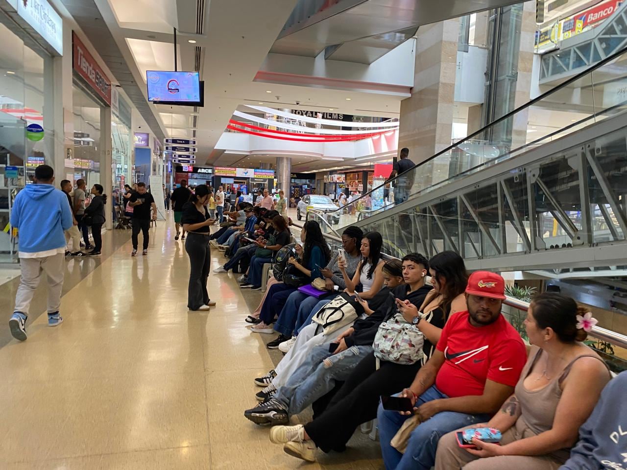 La alta asistencia se da a pocos días de que finalice el plazo para inscribir la cédula.