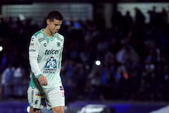Leon's Colombian midfielder #10 James Rodr�guez reacts at the end of the Liga MX Apertura football tournament match between Cruz Azul and Leon at Ciudad de los Deportes Stadium in Mexico City on July 26, 2025. (Photo by Victor Cruz / AFP)