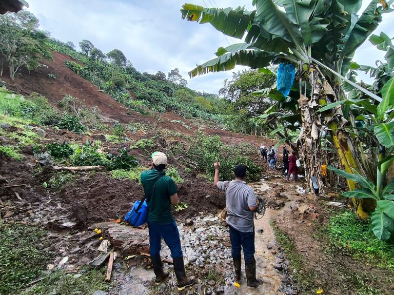 Después de los graves deslizamientos de tierra que afectaron su zona rural y que hasta ahora han dejado tres muertos, la Alcaldía del municipio de Pueblorrico –en el Suroeste antioqueño– declaró la calamidad pública para poder atender mejor los desastres que dejó la emergencia.