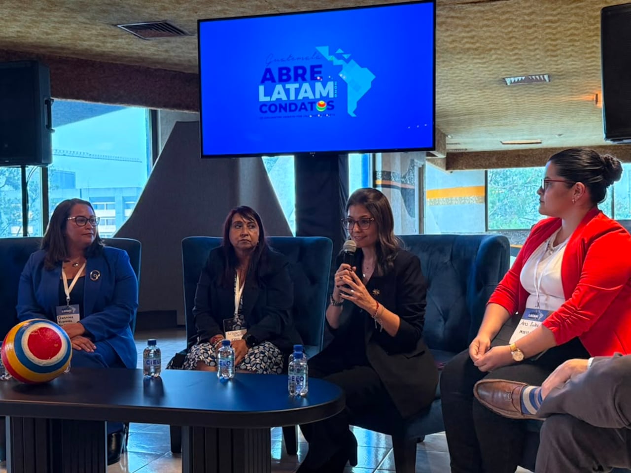 La exsecretaria de Infraestructura de Cali habló en Guatemala.