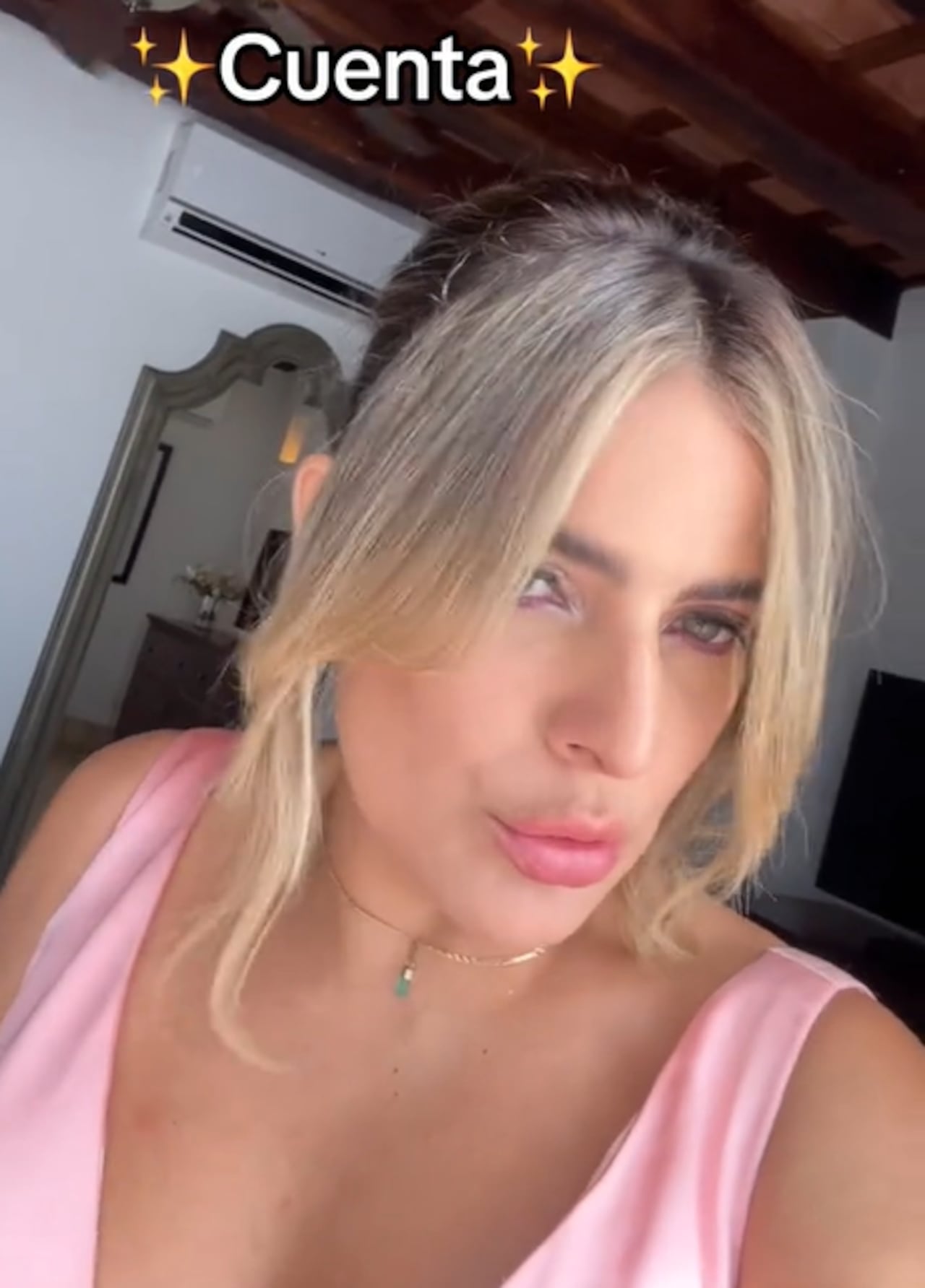 Después de contar lo sucedido en el hotel, la mujer reveló la gran suma de dinero que le habría tocado pagar por lavar y planchar la ropa.