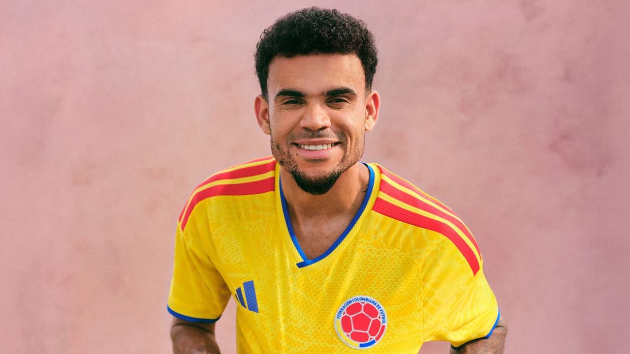 Luis Díaz fue el elegido para oficializar el diseño de la camiseta de la Selección Colombia para el Mundial 2026